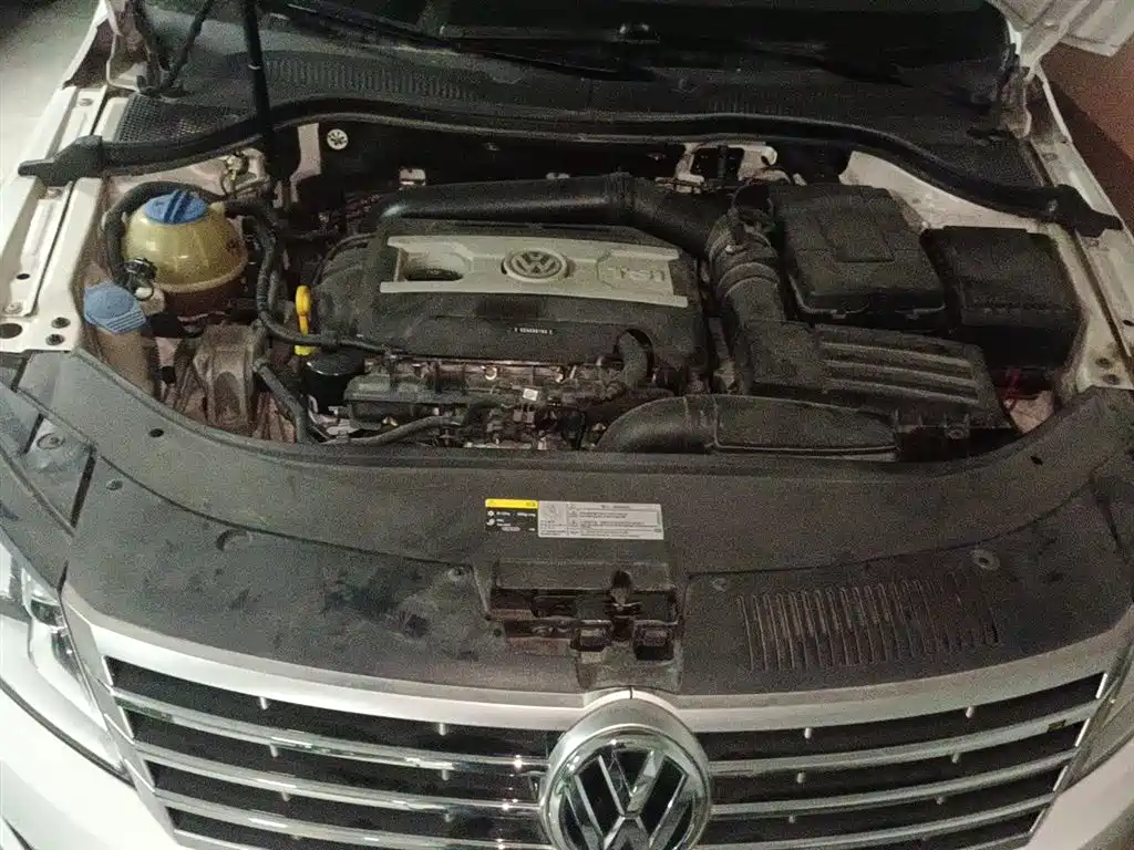 Volkswagen FAW-Volkswagen CC 2016 Model 1.8TSI Luxury фото 16