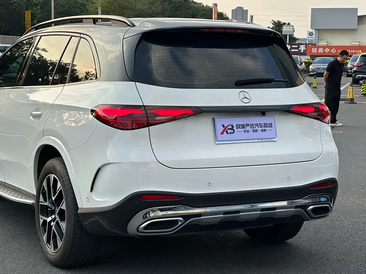 Mercedes-Benz GLC 2023 GLC 260 L 4MATIC Luxury 5-Seater фото 7