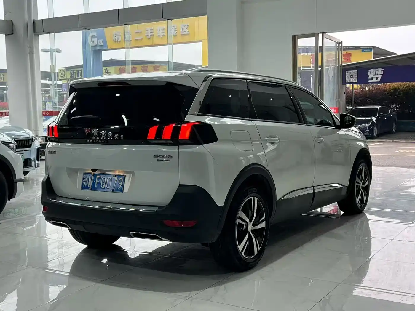 Peugeot 5008 2021 360THP 5-seater Performance Edition фото 6