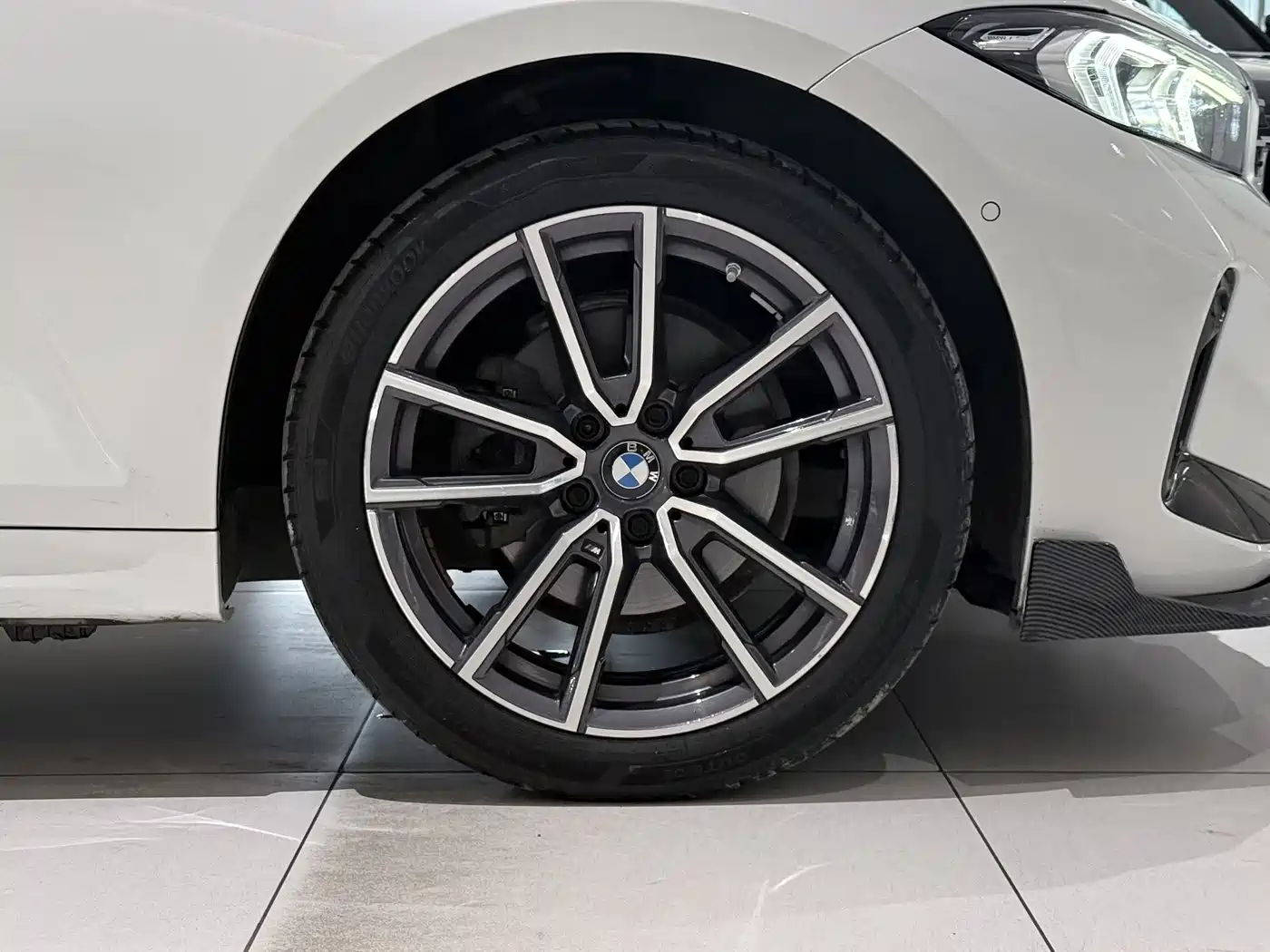BMW 3 Series 2023 325Li M Sport Package фото 11