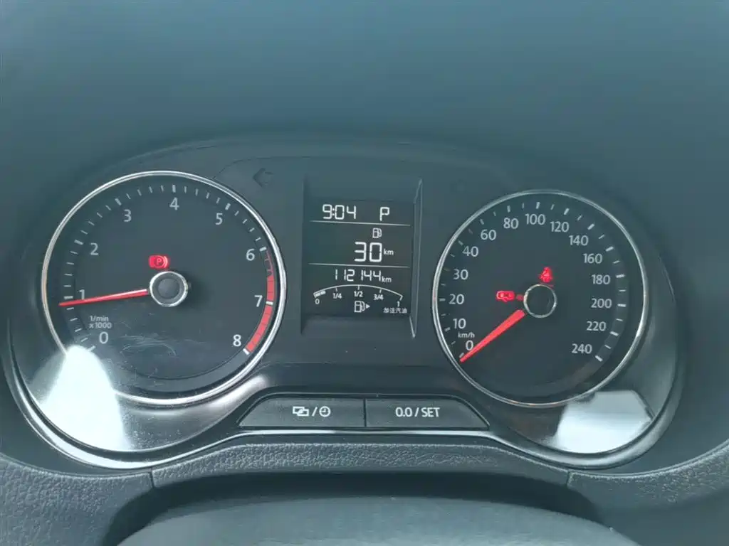 Volkswagen Polo 2016 1.6L Automatic Comfort фото 12