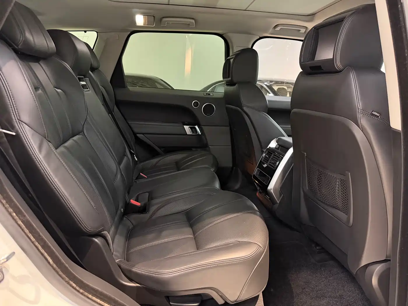Land Rover Range Rover Sport 2015 3.0 SC V6 HSE фото 19