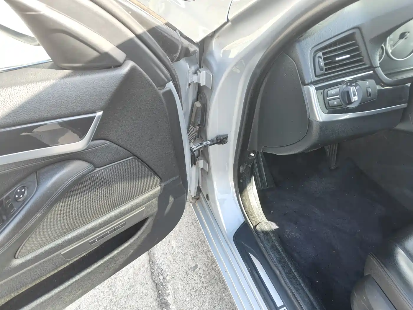 BMW 5 Series 2014 520Li Elegance фото 8