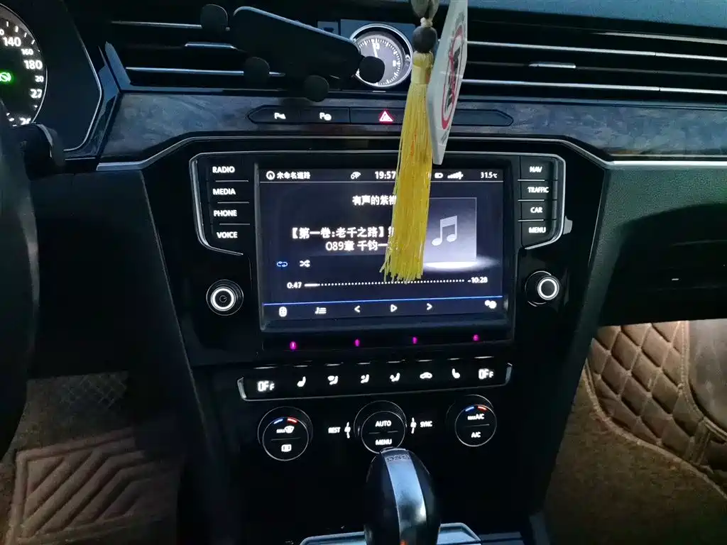 Volkswagen Magotan 2017 380TSI DSG Premium фото 14