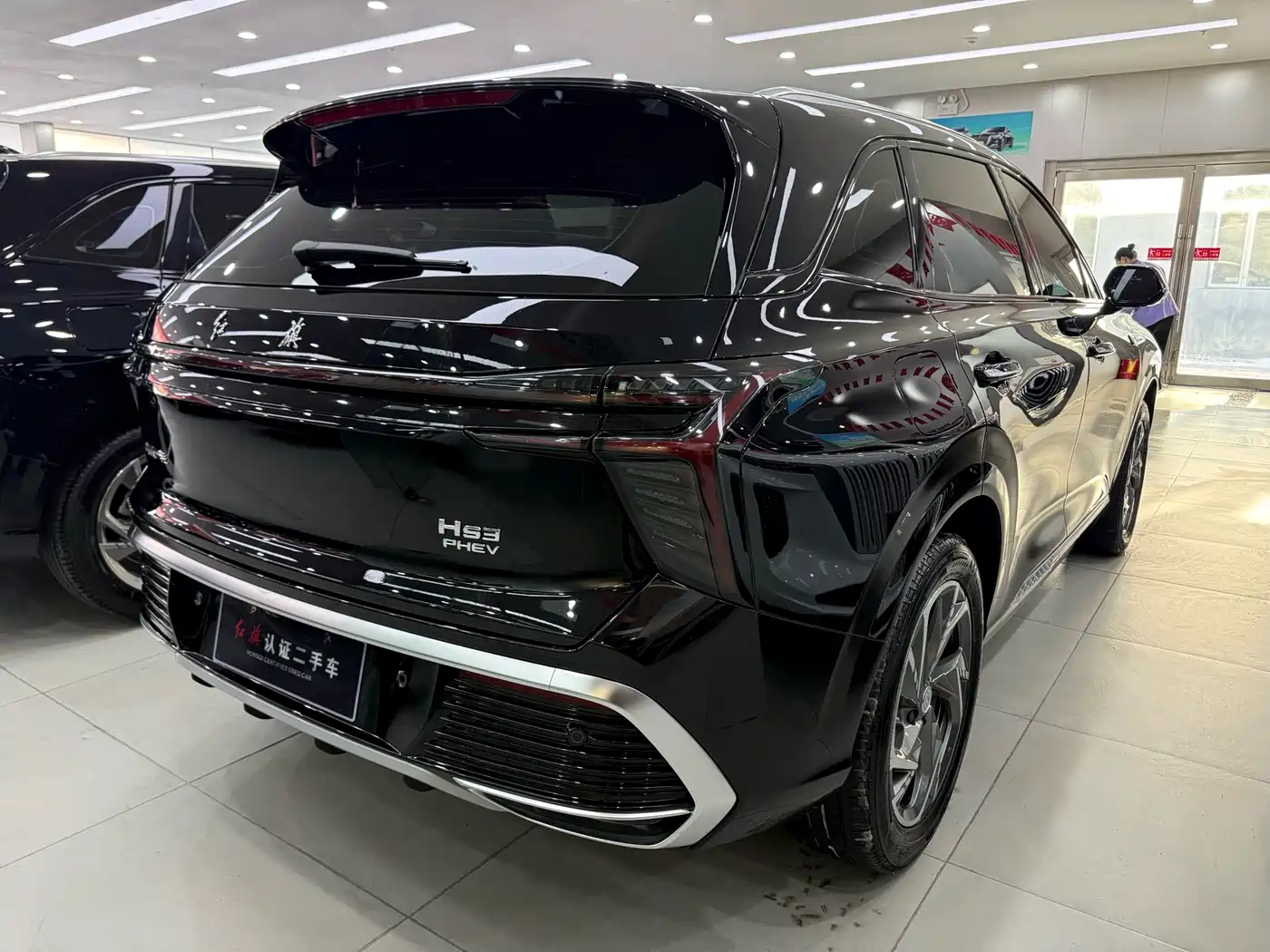 Hongqi HS3 PHEV 2024 PHEV 115km Power Edition фото 4