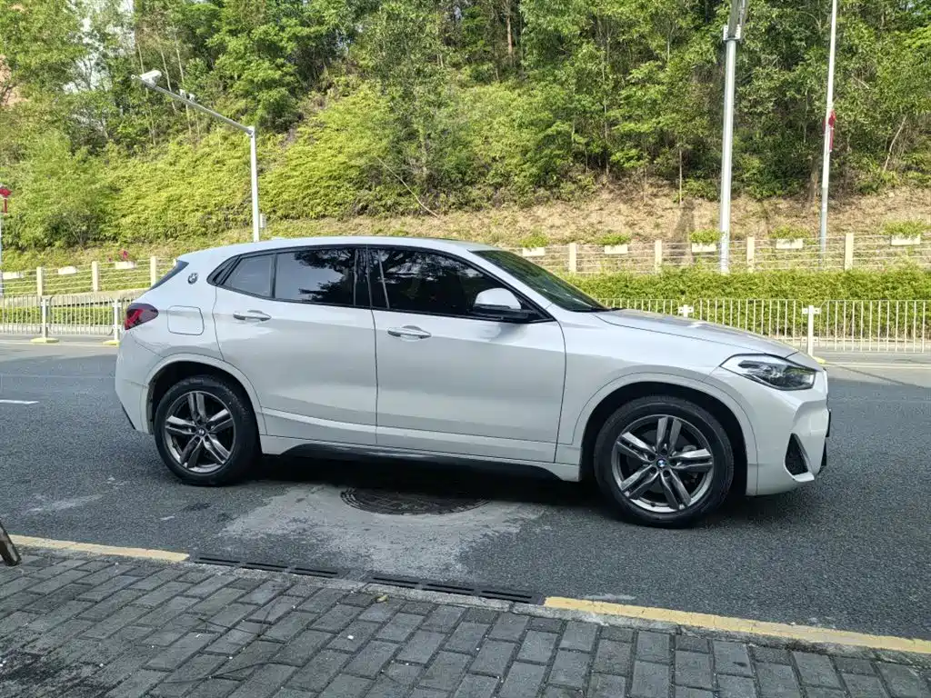 BMW X2 2022 sDrive25i M Off-Road Package фото 2