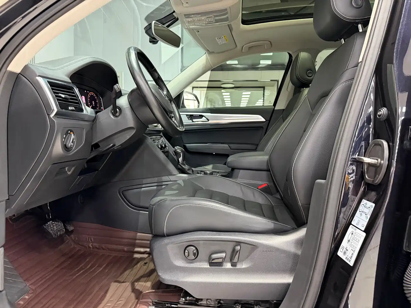 Volkswagen Teramont 2020 380TSI 4WD Luxury Edition China VI фото 8