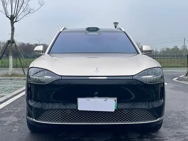 AITO ASK THE WORLD M9