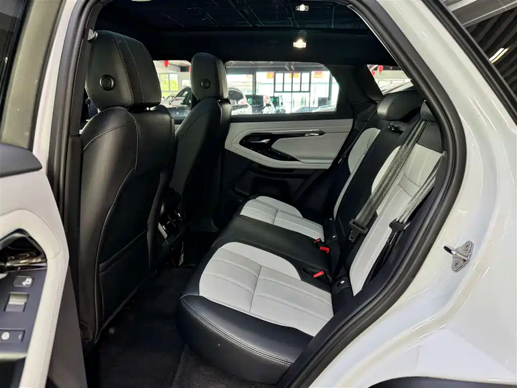 Land Rover Range Rover Evoque 2020 Model 249PS R-DYNAMIC S Gloss Black Sport Edition фото 19