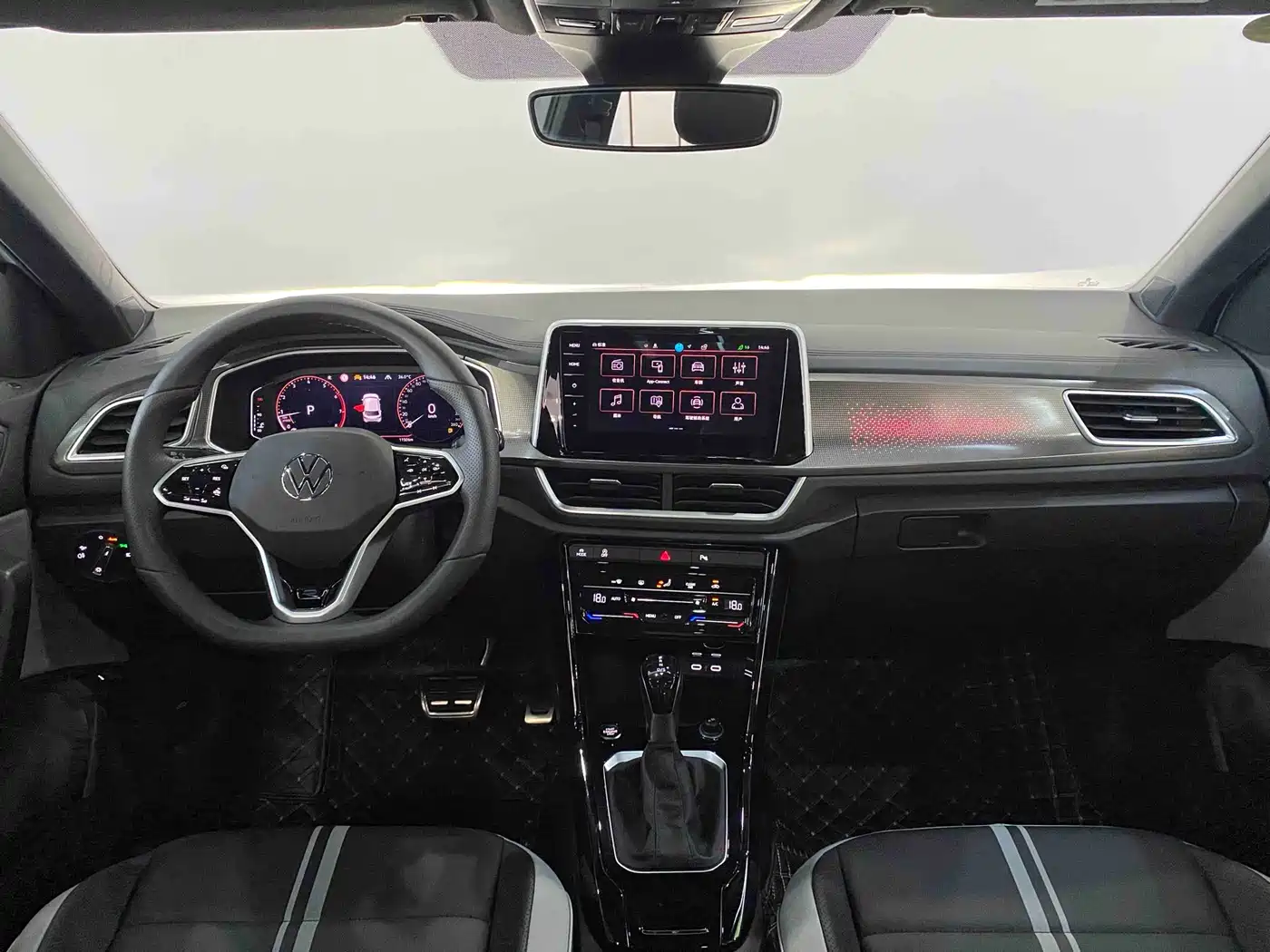 Volkswagen T-ROC 2025 Facelift 300TSI DSG 2WD Dawn Edition фото 18
