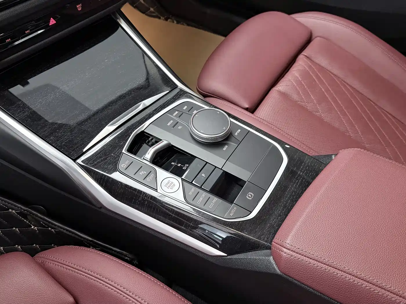 BMW 3 Series 2023 325Li M Sport Package фото 9