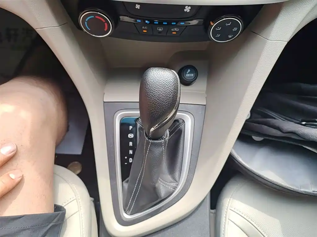 Buick Excelle 2021 Exemplar 1.5L Auto Elite фото 14