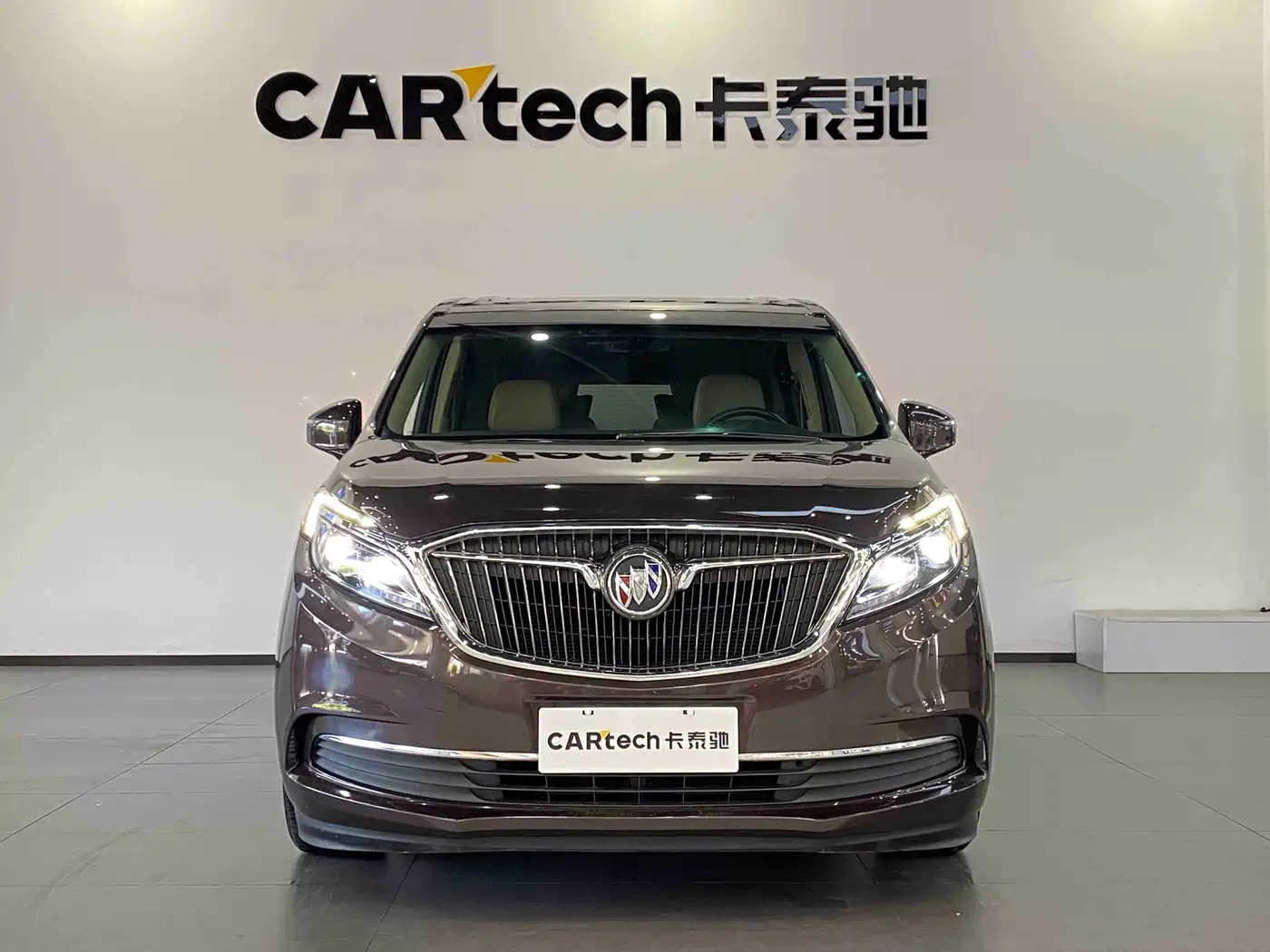 Buick GL8 2018 ES 28T Luxury Type China VI фото 2