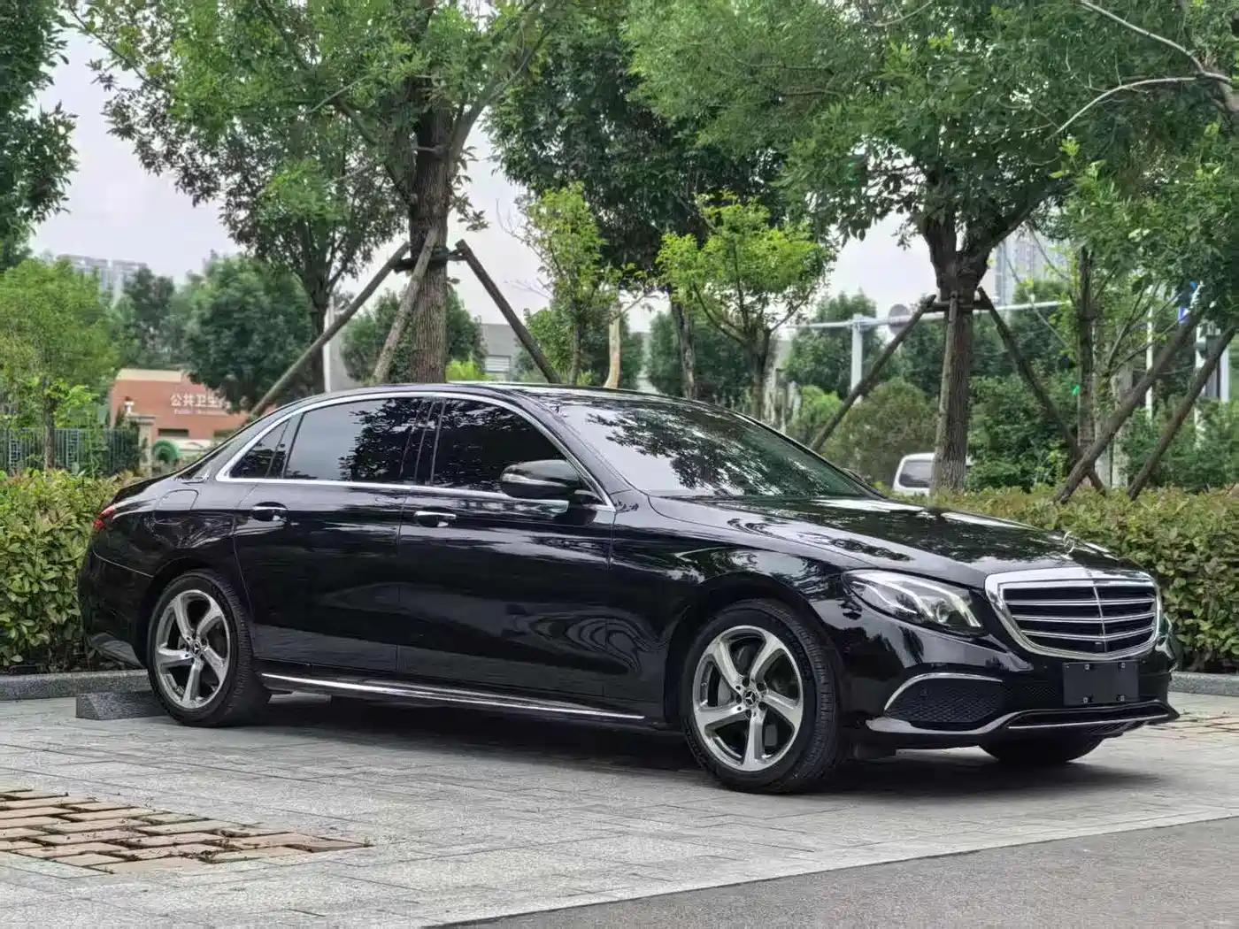 Mercedes-Benz E-Class 2019 Facelift E 300 L Fashion фото 3