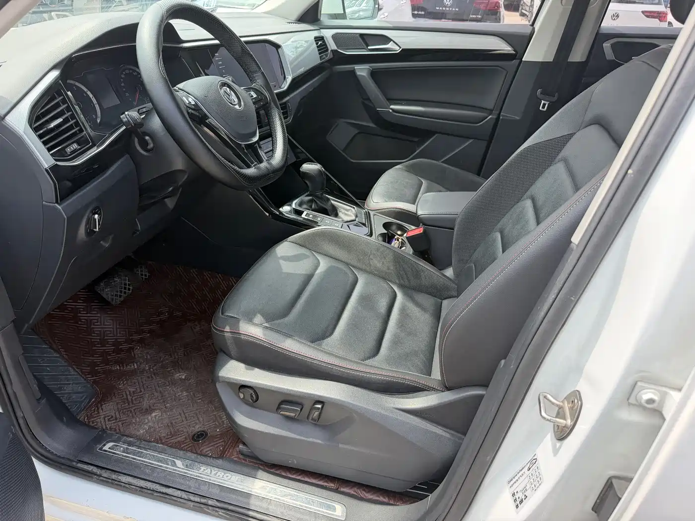 Volkswagen Tayron 2020 330TSI 2WD Luxury Smart Edition фото 4