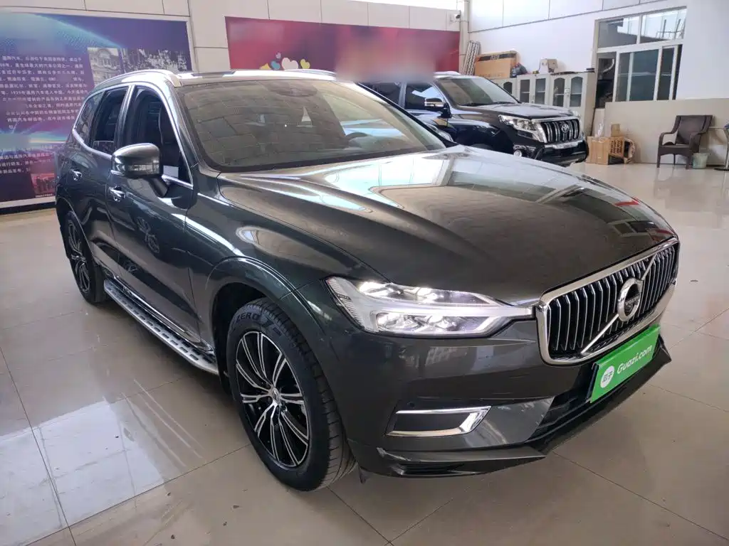 Фото 22 - Volvo XC60