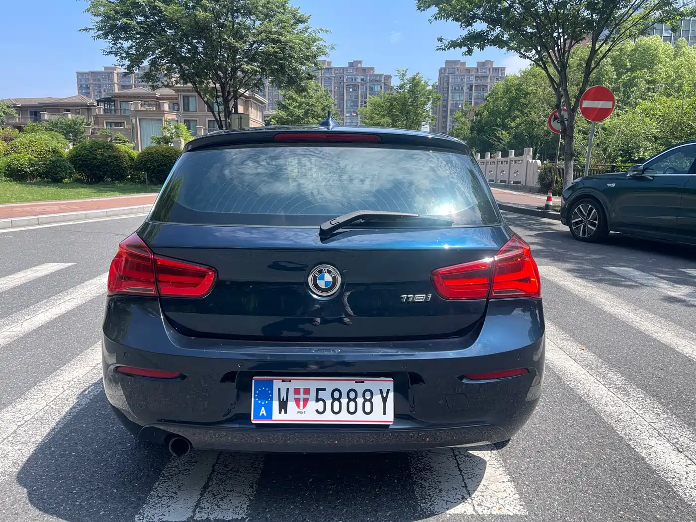 BMW 1 Series (Import) 2015 118i Leading фото 13