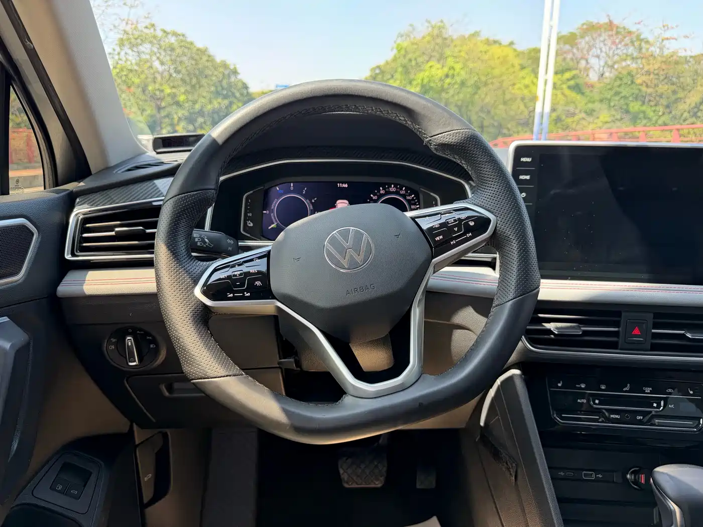 VOLKSWAGEN TIGUAN L NEW ENERGY