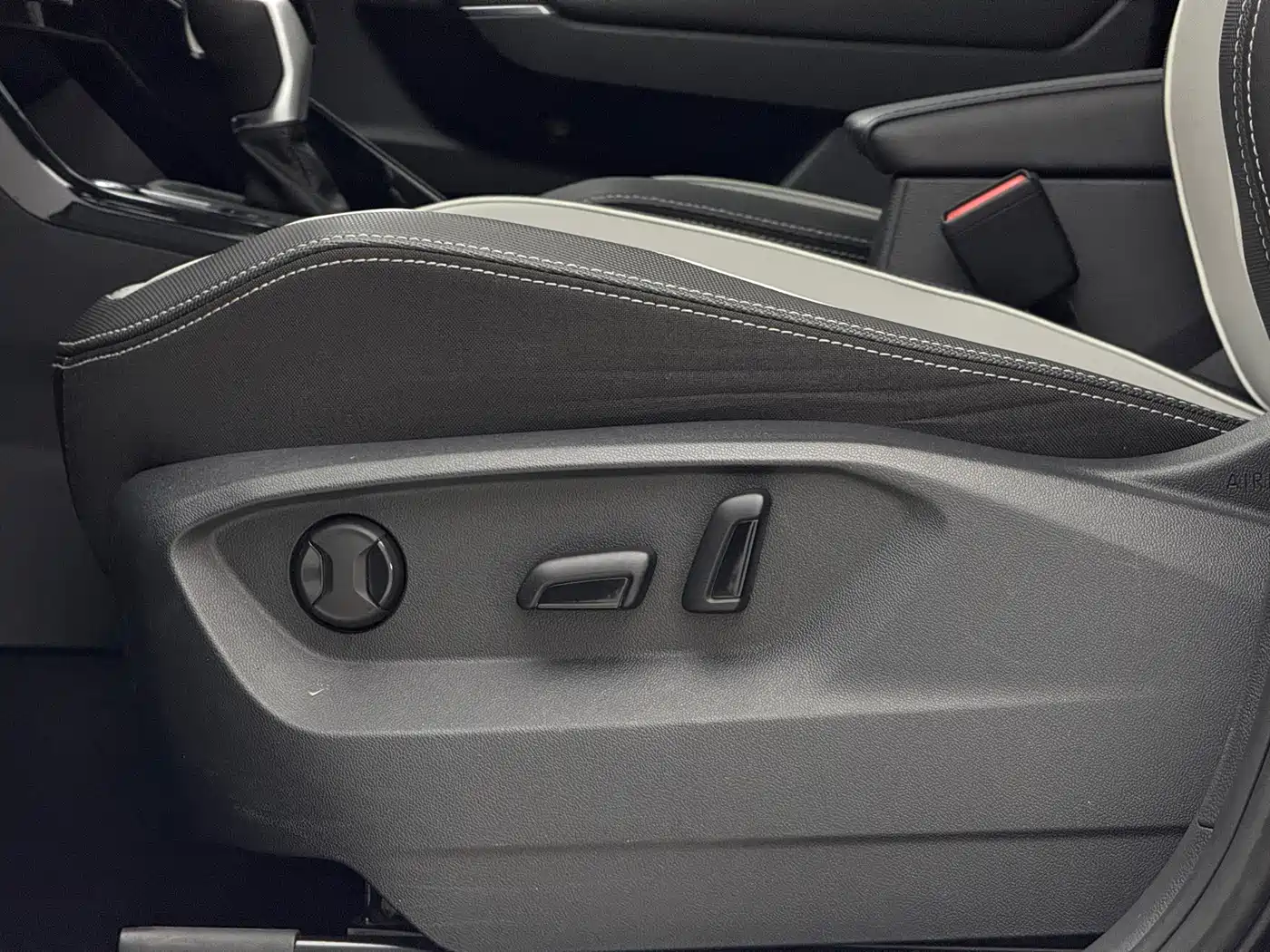 Volkswagen Tayron 2023 280TSI 2WD Luxury Plus Advanced Edition фото 20