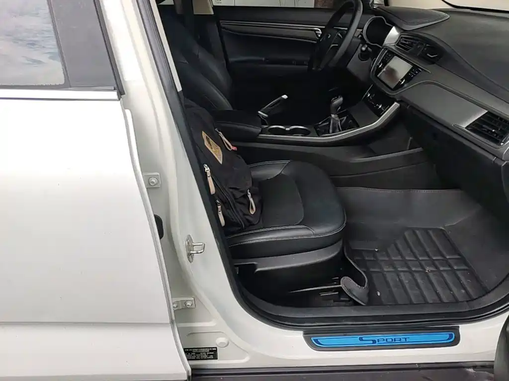 Photo 25 - Geely Emgrand GS