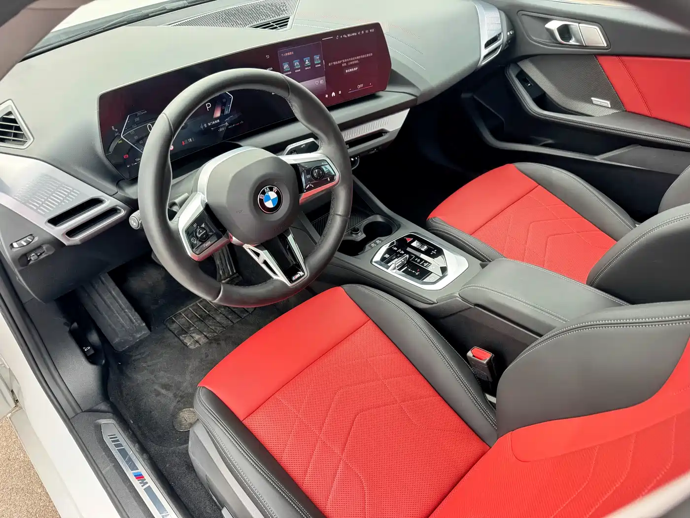 BMW 2 Series 2025 225L M Sport Package фото 8
