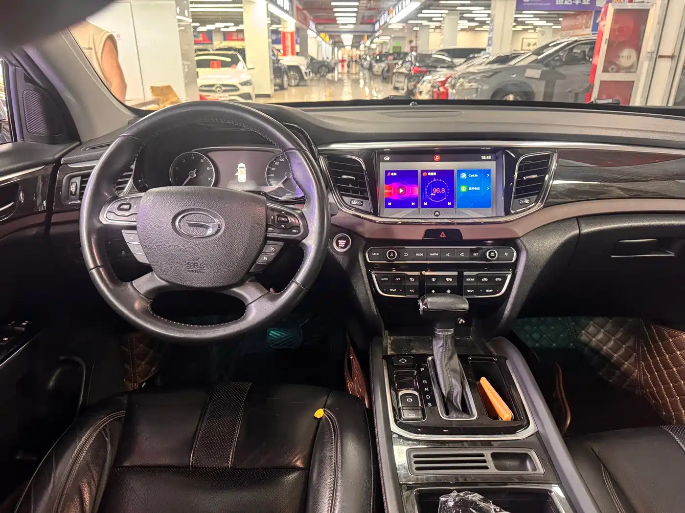 GAC Trumpchi Trumpchi GS8 2017 320T 2WD Luxury Edition (7-Seater) фото 6
