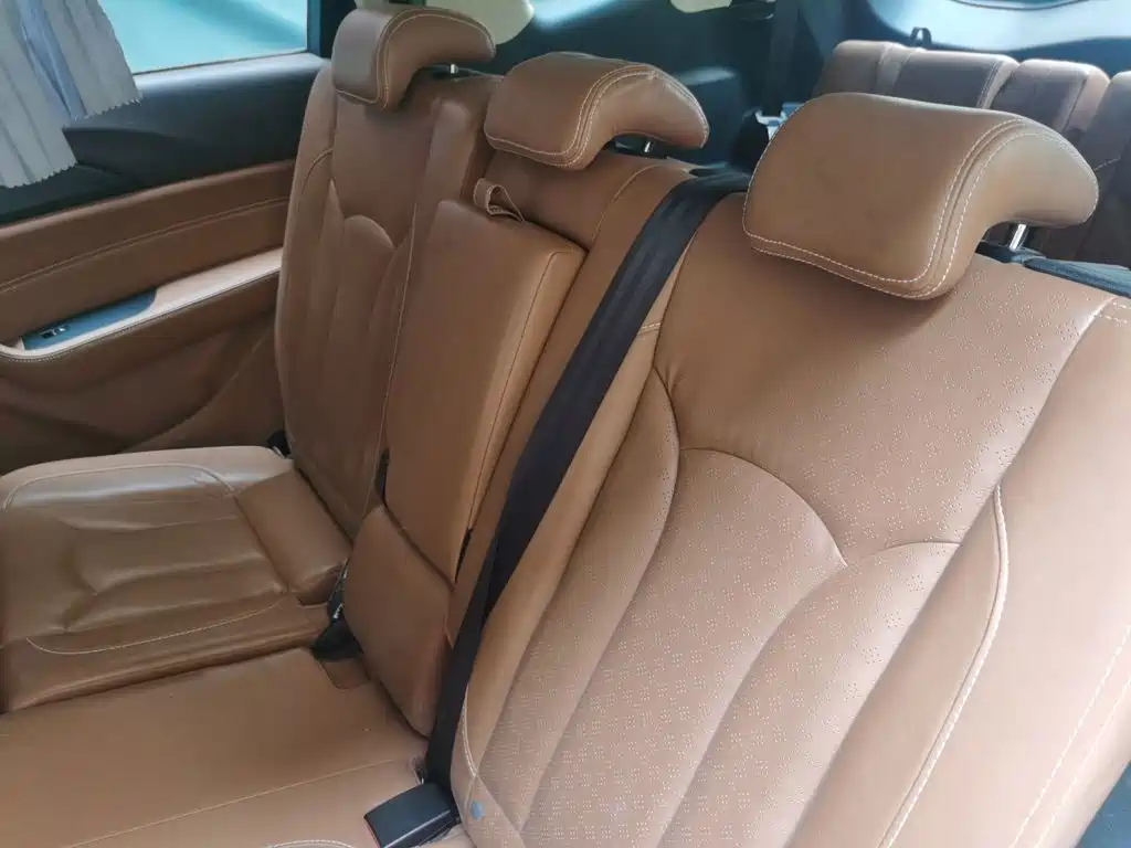 BAIC Huansu S7 2018 2018 1.5T Auto Premium Model