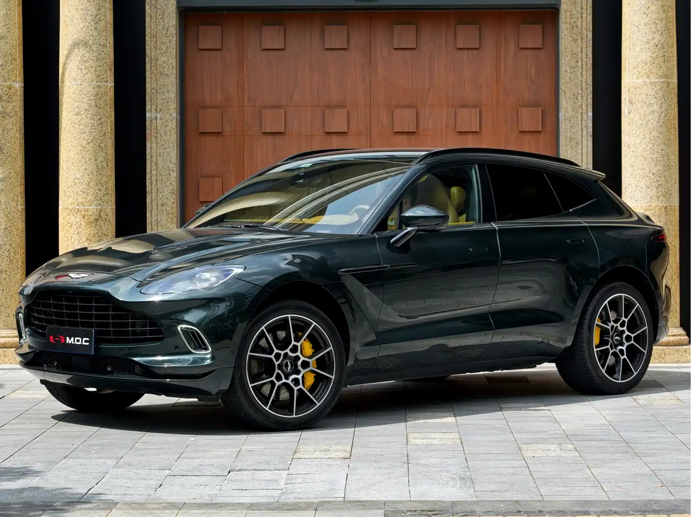 Aston Martin DBX 2020 4.0T V8