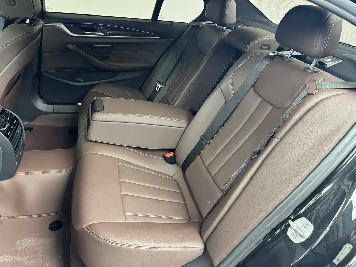 BMW 5 Series 2019 525Li M Sport Package фото 10