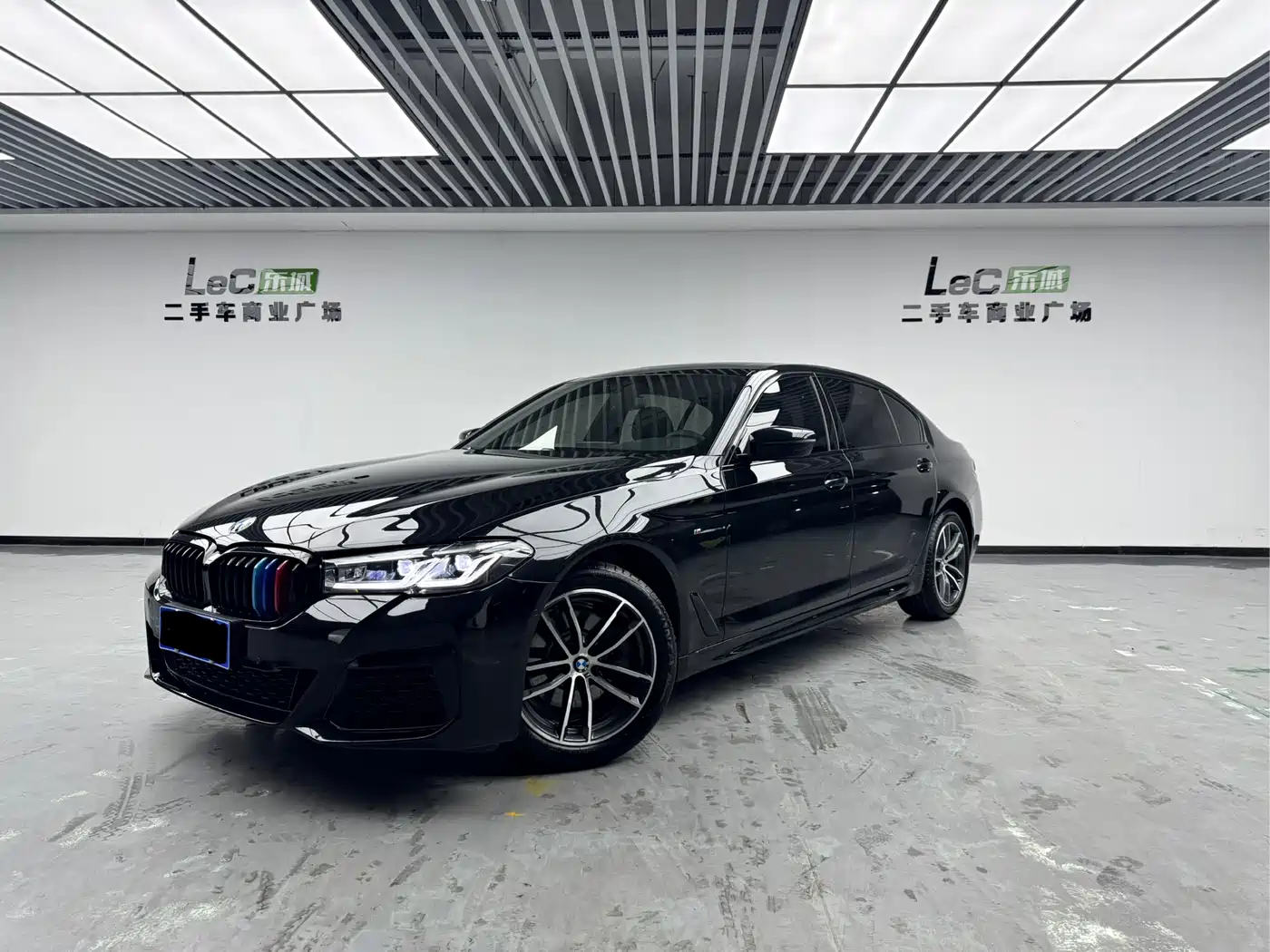 BMW 5 Series 2019 525Li M Sport Package