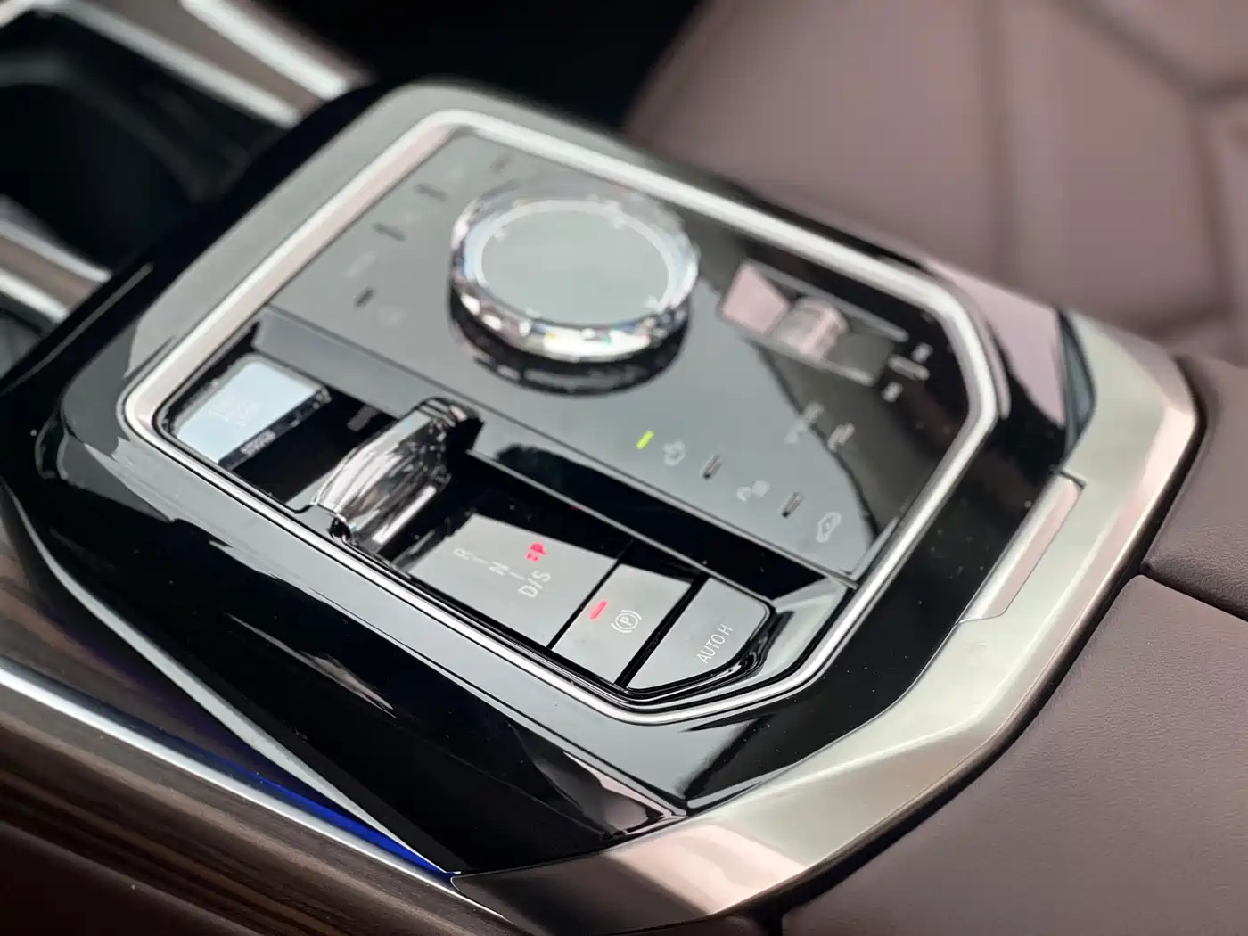 BMW 7 Series 2023 Model 735Li M Sport Package фото 15