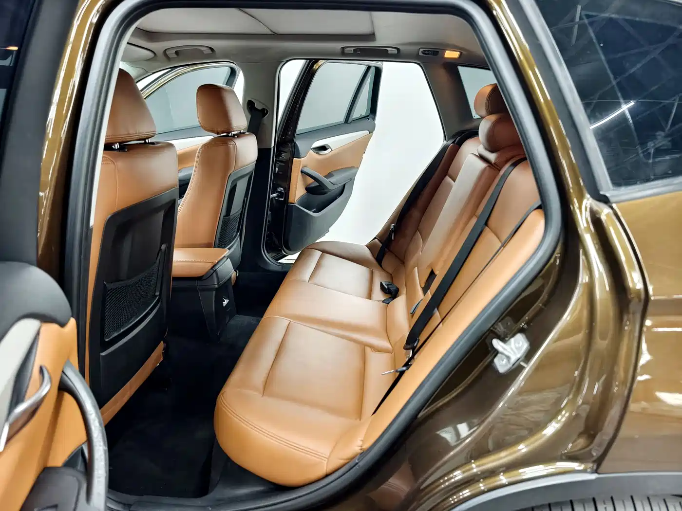 BMW X1 2014 sDrive18i Fashion Edition фото 13