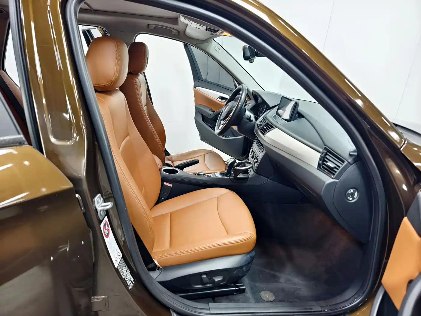 BMW X1 2014 sDrive18i Fashion Edition фото 14