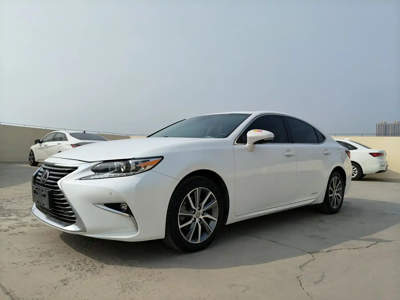 Lexus ES 2015 300h Comfort Edition