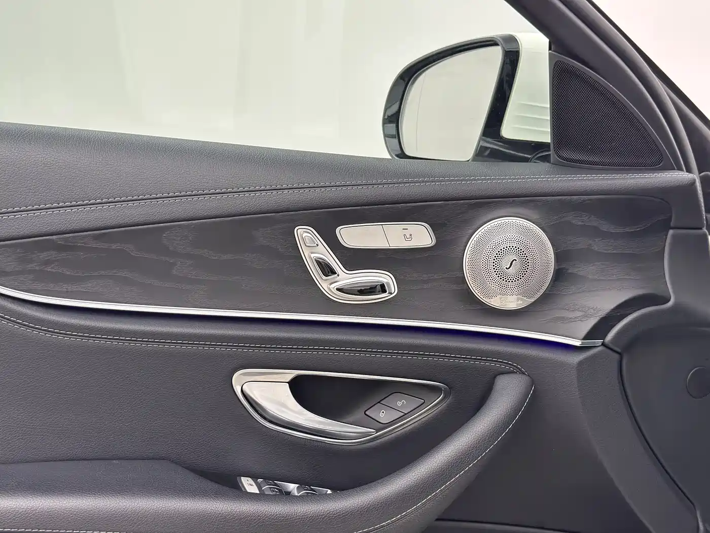 Mercedes-Benz E-Class 2016 E 200 L Sport Type фото 13