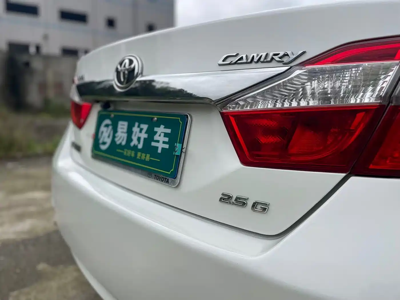 Toyota Camry 2012 2.5G Luxury Navigation Edition фото 22