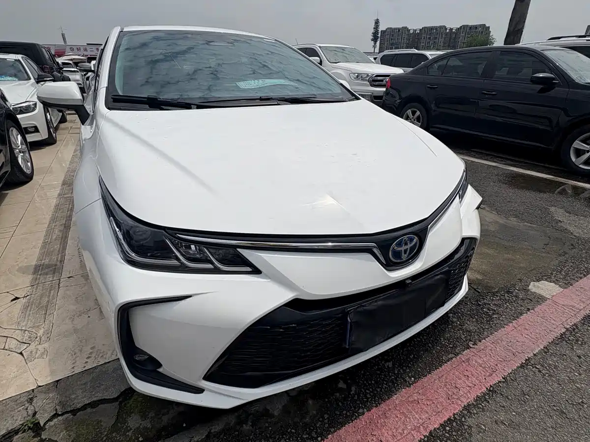Toyota Corolla 2023 1.8L Smart Hybrid Dual Engine Pioneer Edition фото 3