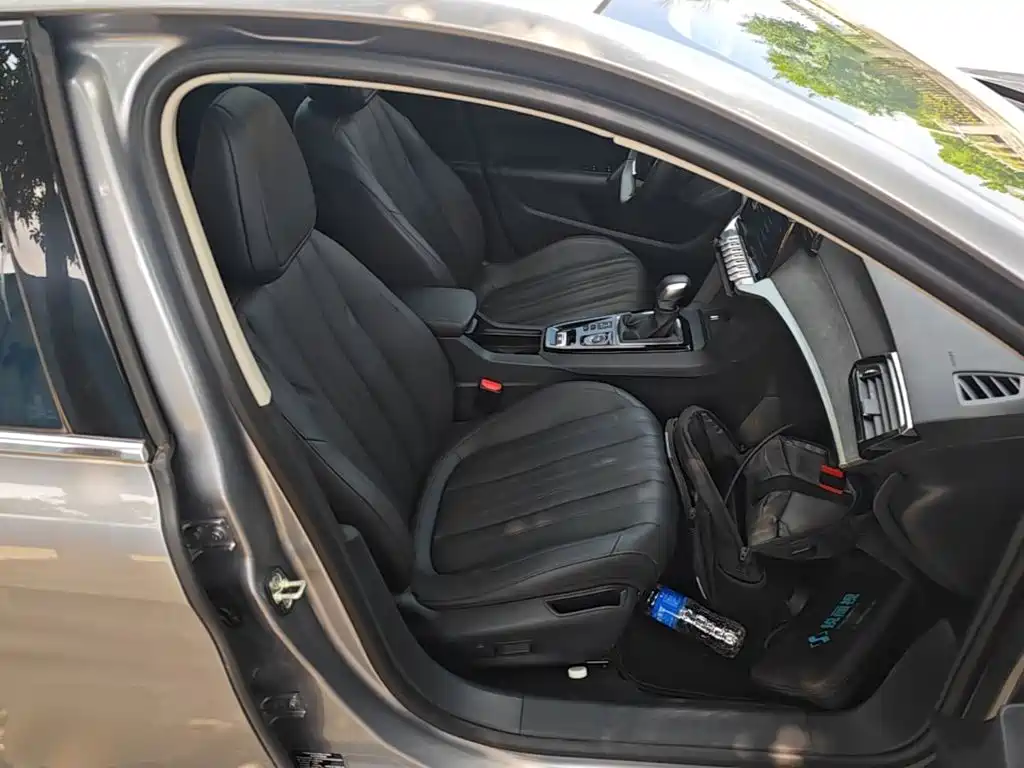 Peugeot 408 2025 2024 360THP Dá Dá Edition Latour