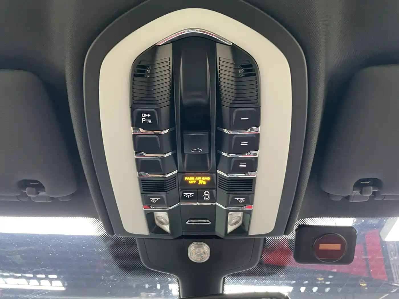 Porsche Cayenne 2011 Cayenne 3.0T фото 33