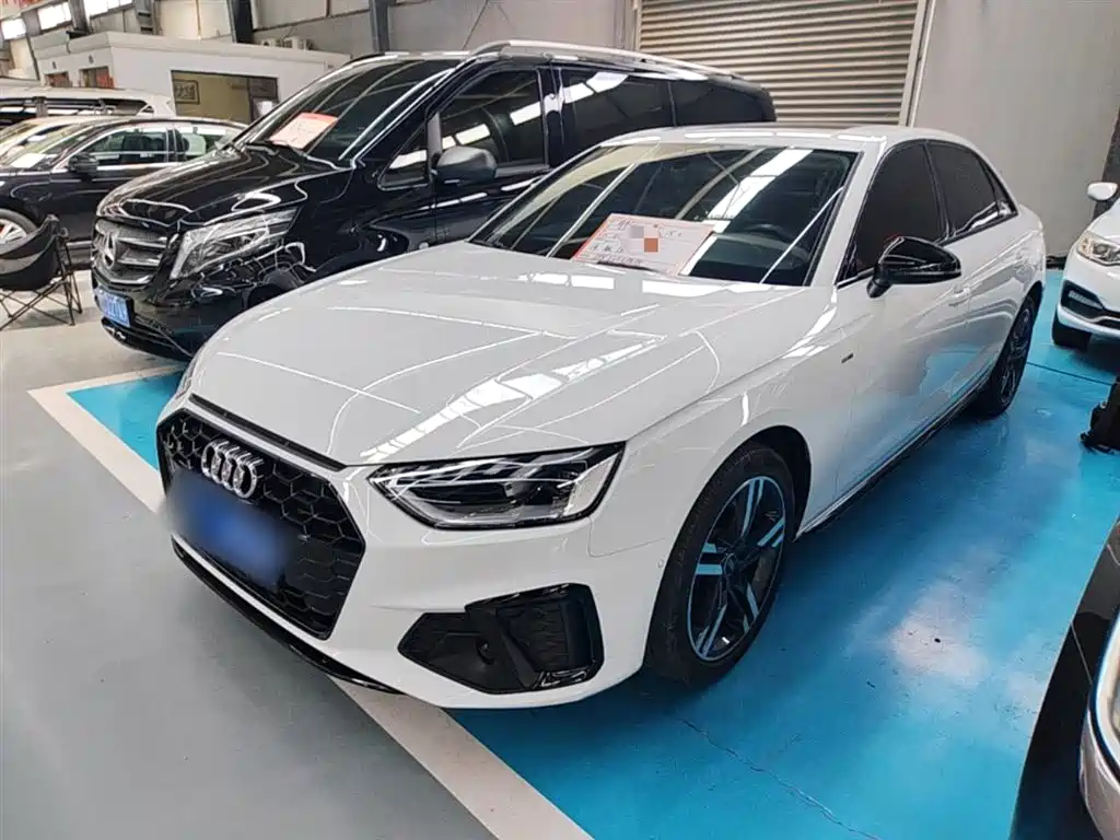 Audi A4L 2022 40 TFSI Luxury Dynamic