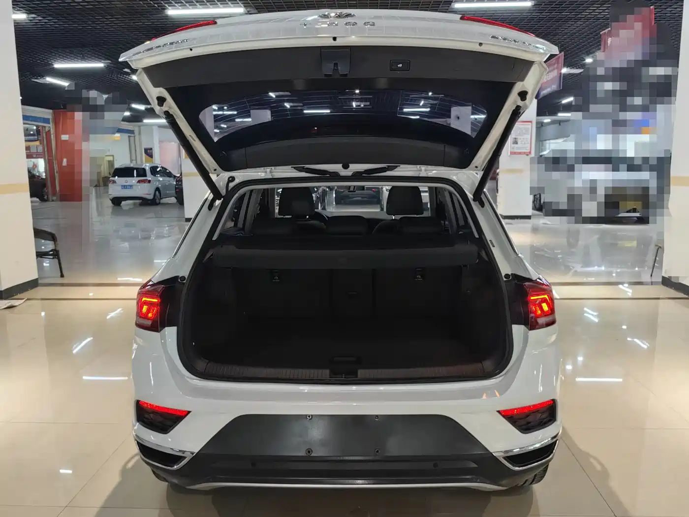 VOLKSWAGEN T ROC EXPLORING SONGS