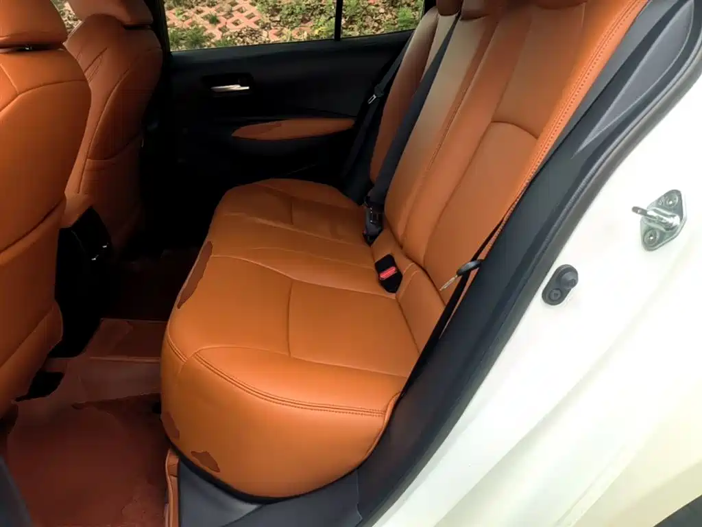 Toyota Levin 2023 185T CVT Luxury фото 17