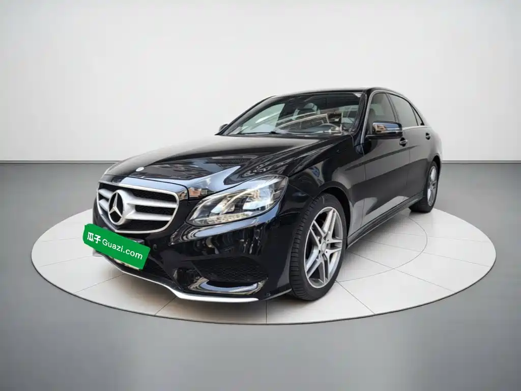 صورة 2 - Mercedes-Benz E-Class