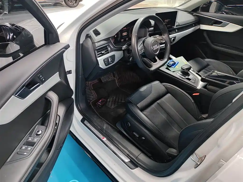 Audi A4L 2022 40 TFSI Luxury Dynamic фото 16