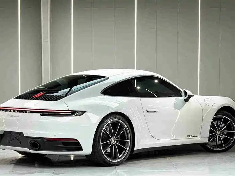 Porsche 911 2023 Carrera 3.0T фото 7