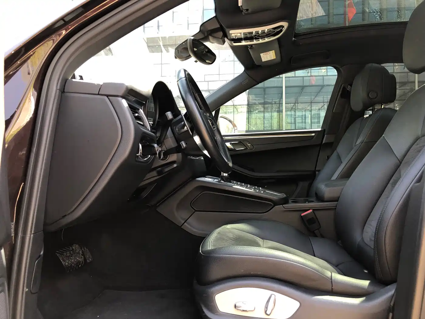 Porsche Macan 2016 Macan 2.0T фото 8