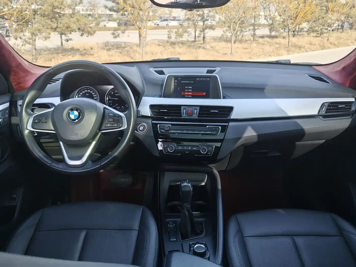 BMW X1 2019 sDrive20Li Leading Model фото 8