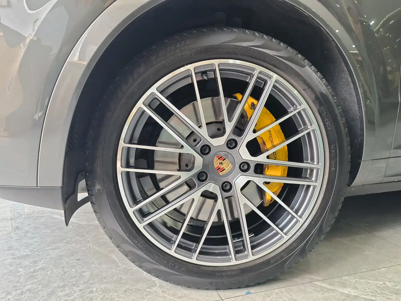 Porsche Cayenne 2022 Cayenne S 2.9T Platinum Edition фото 18