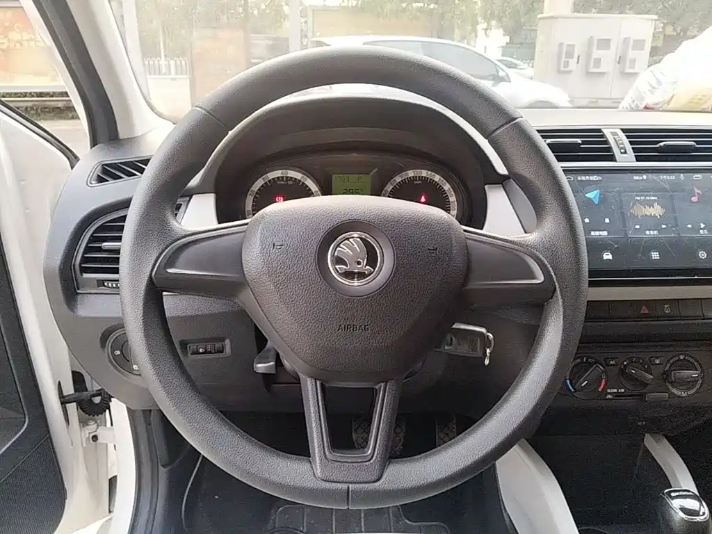 Photo 11 - Škoda Fabia