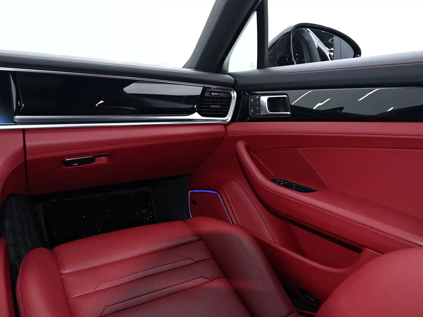 Porsche Panamera 2023 Facelift Panamera Executive Long Wheelbase Platinum Edition 2.9T фото 12